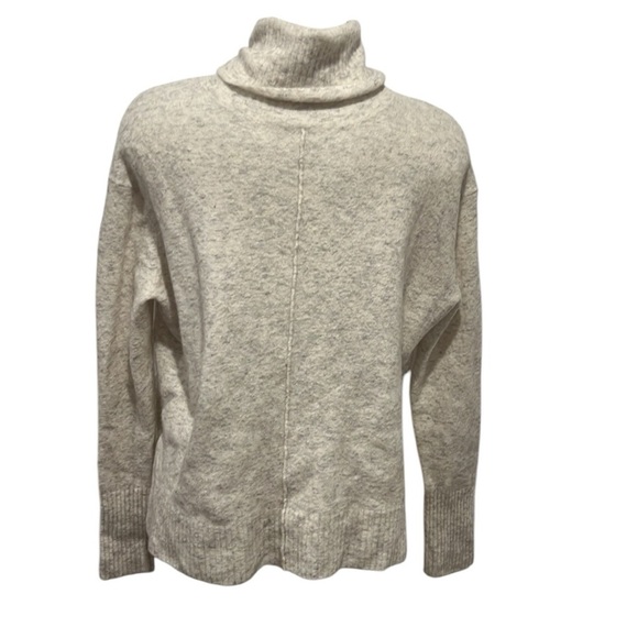 Athleta women’s transit merino wool blend turt sweater size Medium - Picture 3 of 9